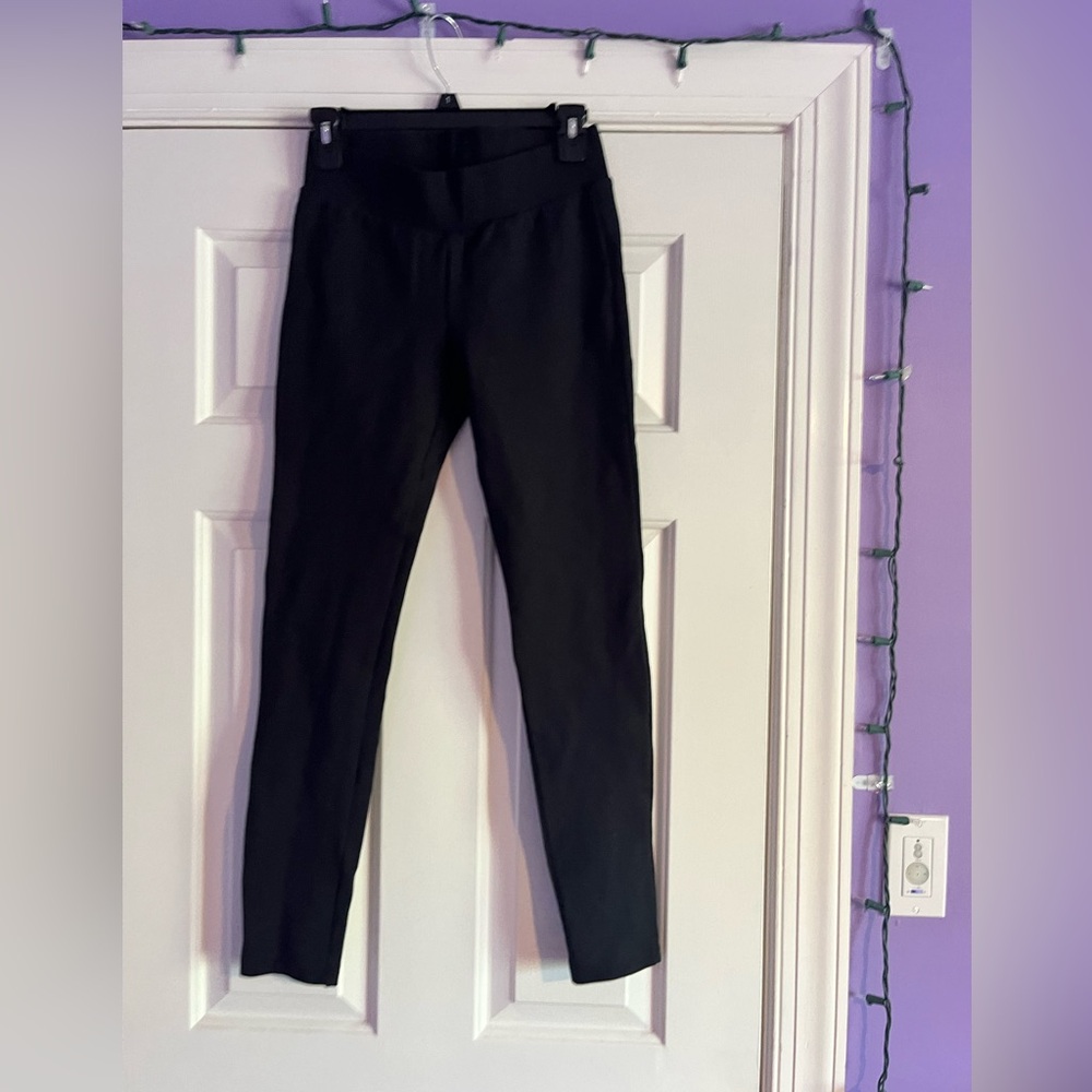 2 pairs of Mia leggings from Lilly Pulitzer. Black and Navy leggings